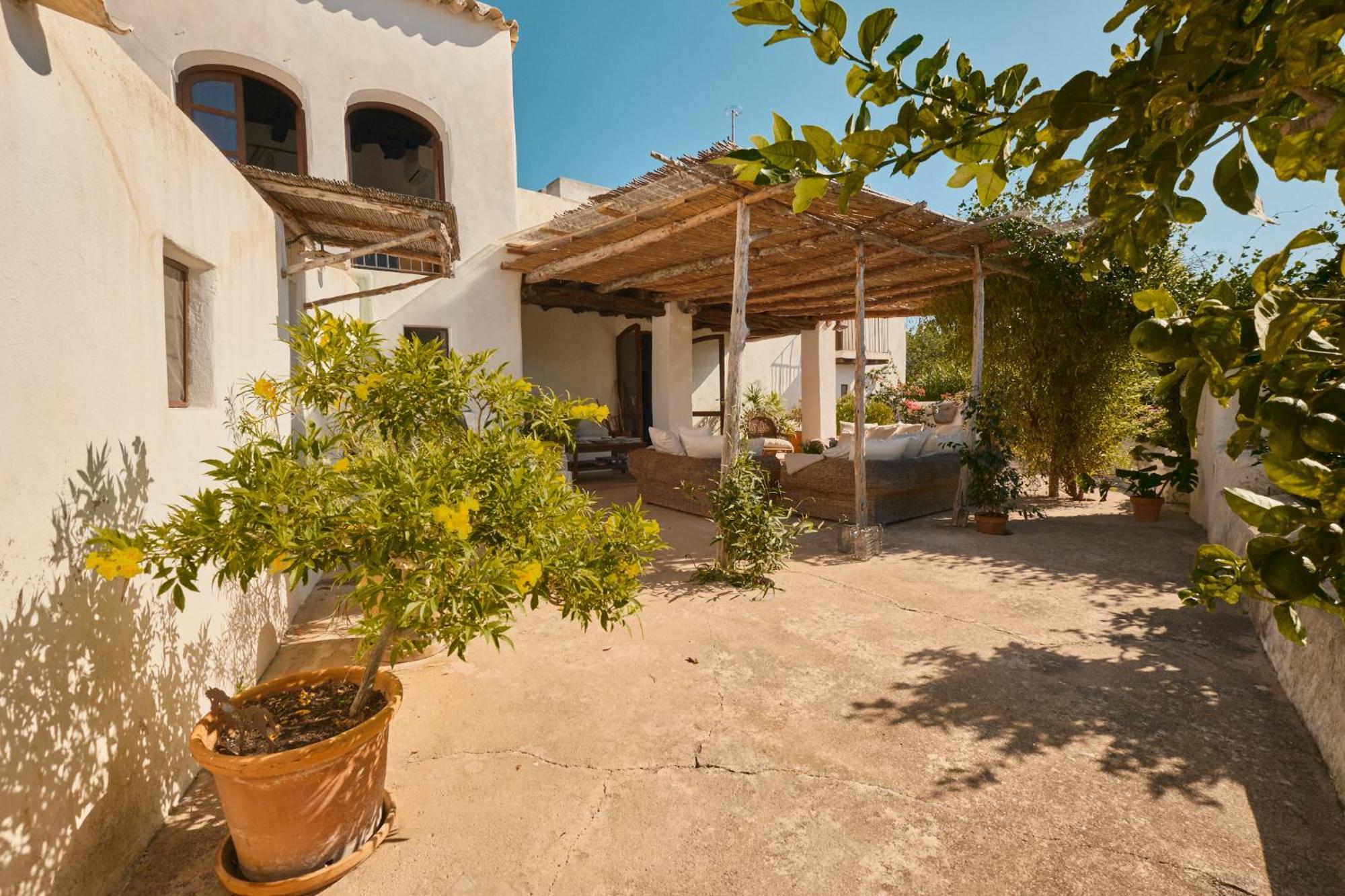 ホテル The Guardian House Santa Gertrudis  エクステリア 写真